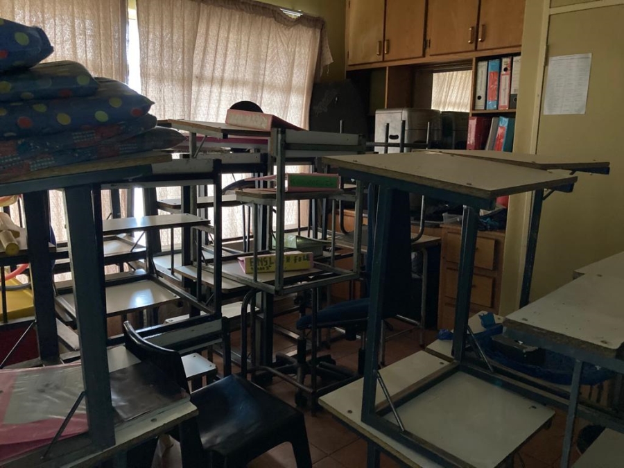 Commercial Property for Sale in Waterval East North West